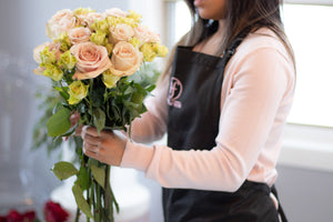 BOUQUET AND VASE ARRANGEMENTS